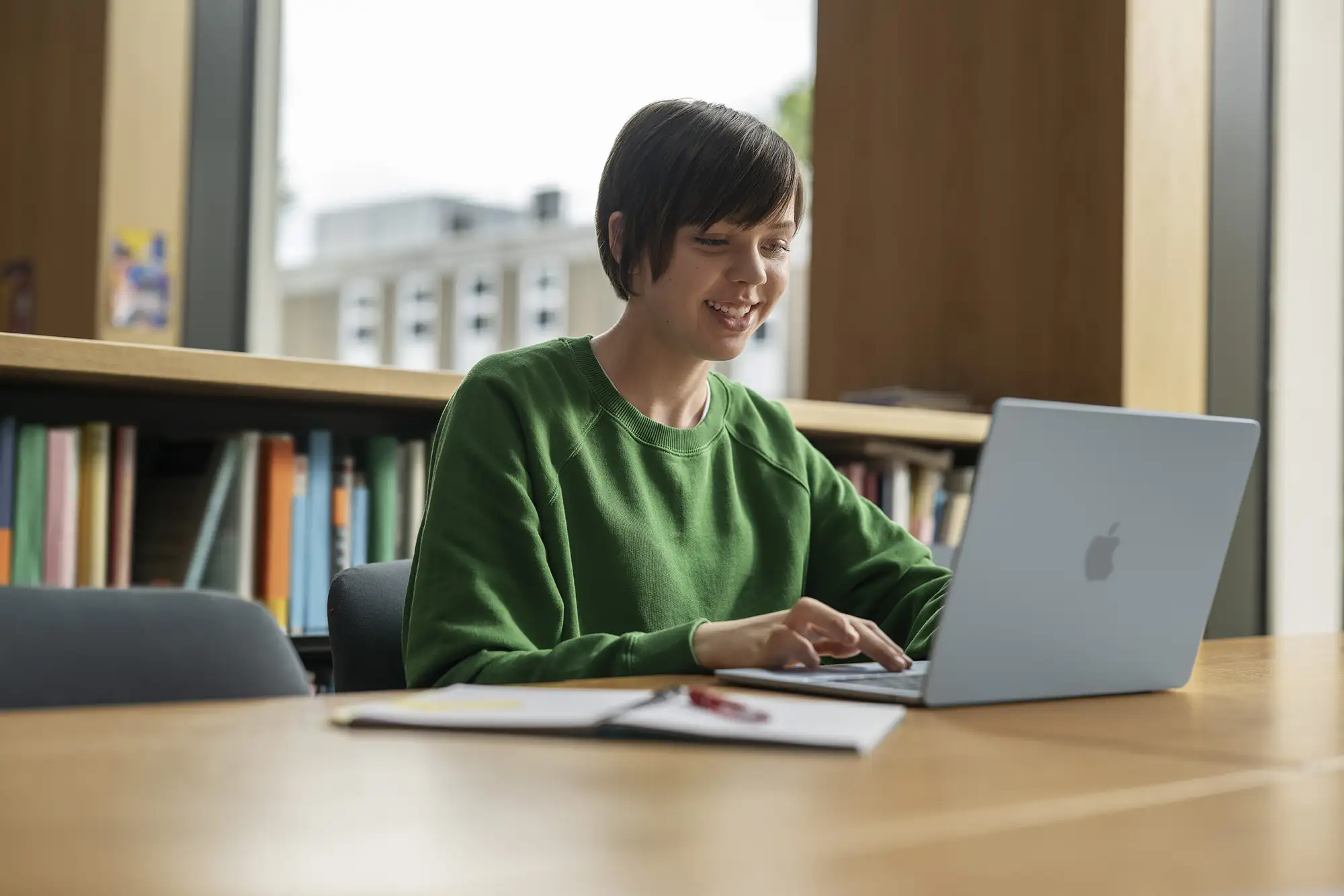 Apple 1-macbook-ipad-iphone-mac-pencil