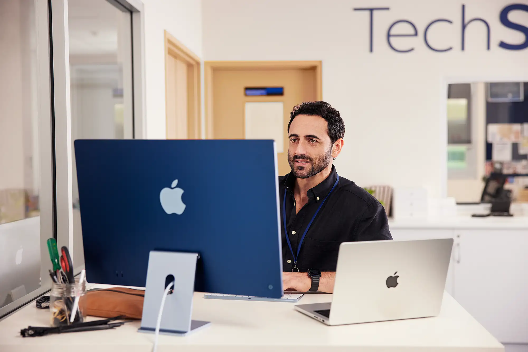 Apple 4-macbook-ipad-iphone-mac-pencil